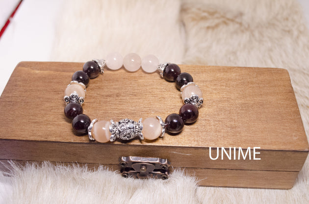 Sunstone,Garnet and Rose Quartz bracelet